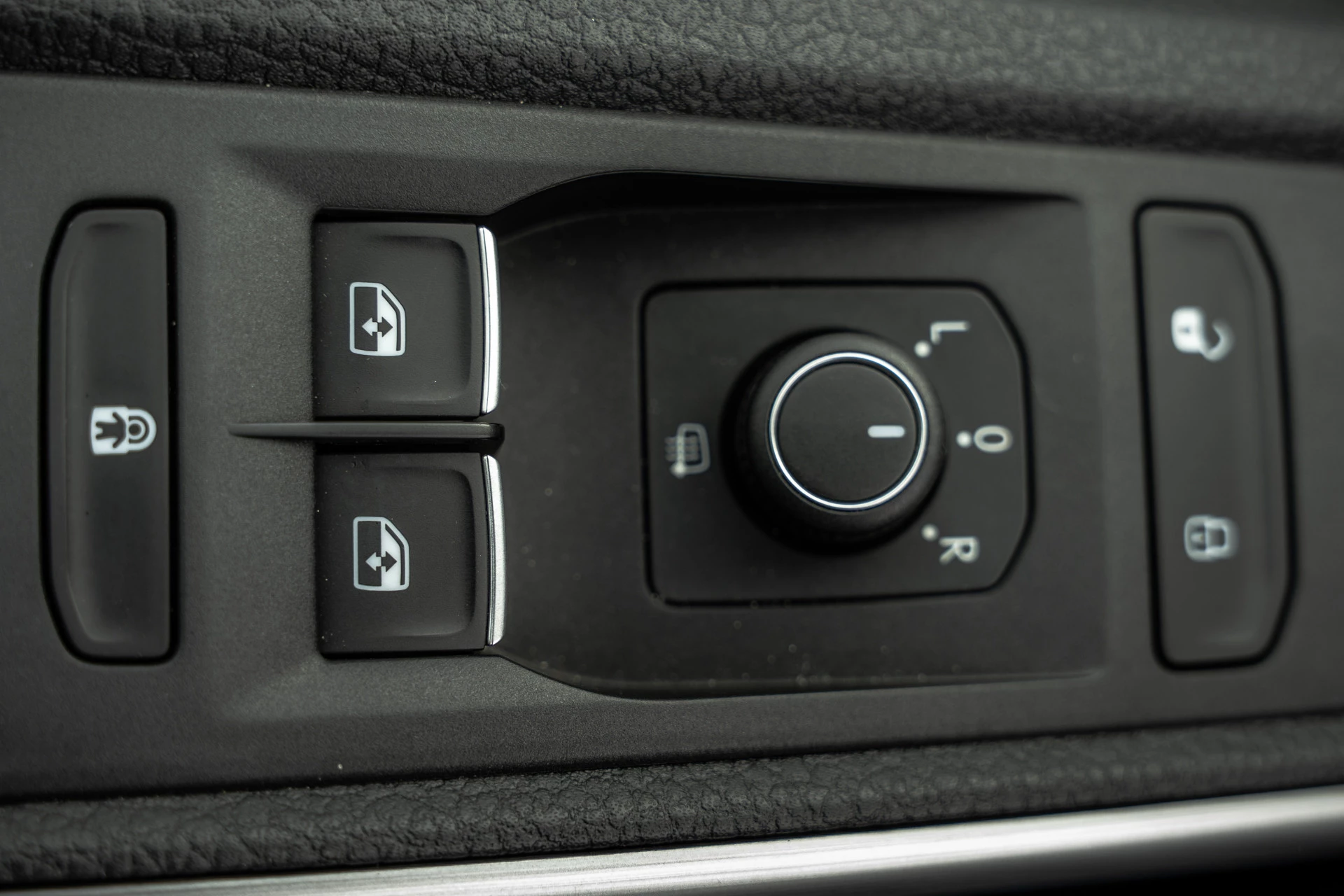 Volkswagen Transporter 2021 - T6.1 Bulli 2.0 TDI L1H1 | Virtual cockpit | Automaat | 150 PK | 3-Zits | 1e Eigenaar | LED | Camera | Carplay | PDC | Zijschuifdeur R+L | Trekhaak obrázek 24