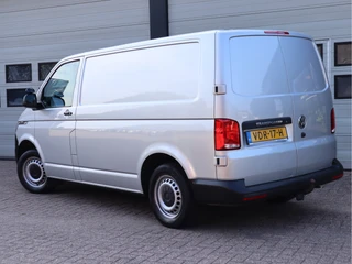 Volkswagen Transporter 2019 - 2.0 TDI 150pk Automaat Euro 6 - Cruise - Camera - Trekhaak afbeelding 3 miniatuur