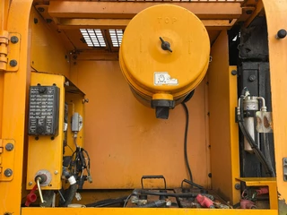 Hyundai R360LC-7 2005 - N/A imagem 27