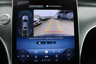 Mercedes-Benz C-Class 2022 - 300e AUT9 Business Line Limited DISTRONIC CARPLAY SFEER CAMERA obrazek 27