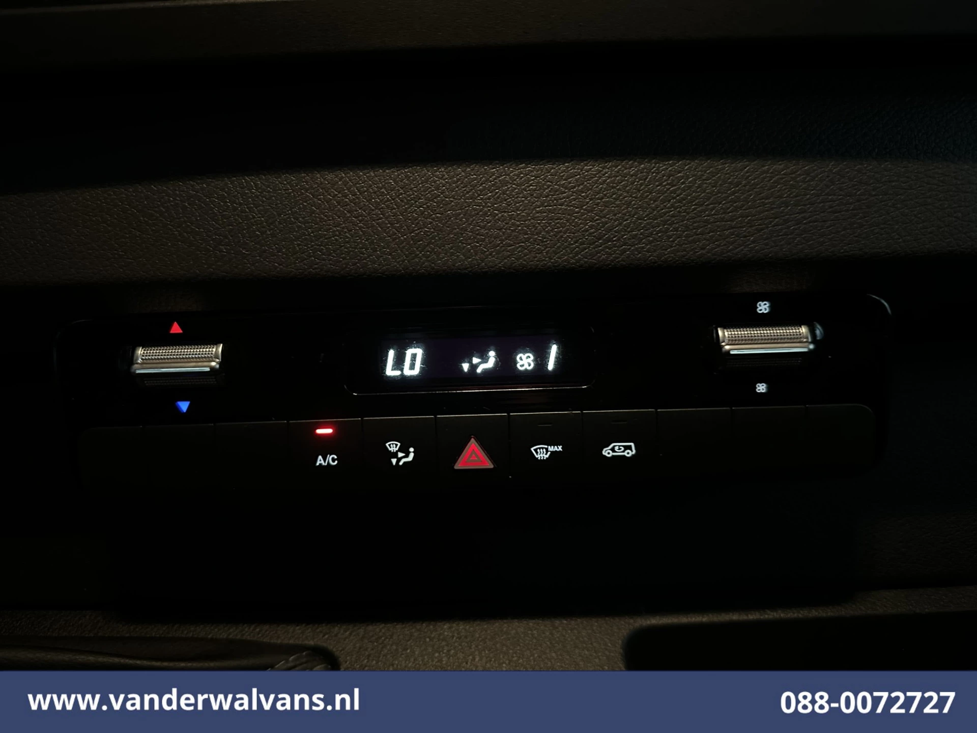 Mercedes-Benz Sprinter 2020 - 315 CDI 150pk L1H1 Euro6 Airco | Camera | Navigatie | Apple Carplay | Chauffeursstoel | Tachograaf obrázek 7