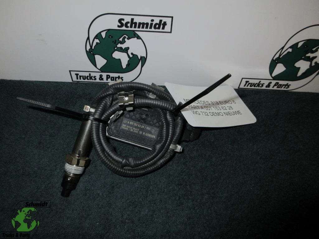 Mercedes-Benz Atego - A 011 153 63 28 NOX SENSOR EURO 6 NIEUW! afbeelding 1