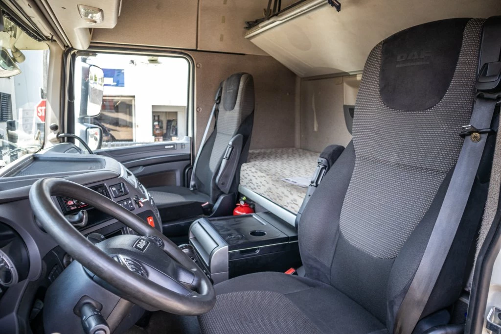 DAF 2016 - XF 460-6X2-380 000 KM+ADR zdjęcie 8