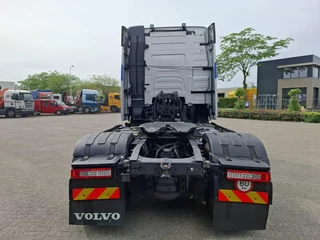 Volvo FH 2018 - FH4-460 / VEB+ / HYDRAULICS / TUV:02-02-2027 / DOUBLE TANK / SMART TACHO V2 / LWDS / FRIDGE / AUTOMATIC / EURO-6-C / 2018 image 4
