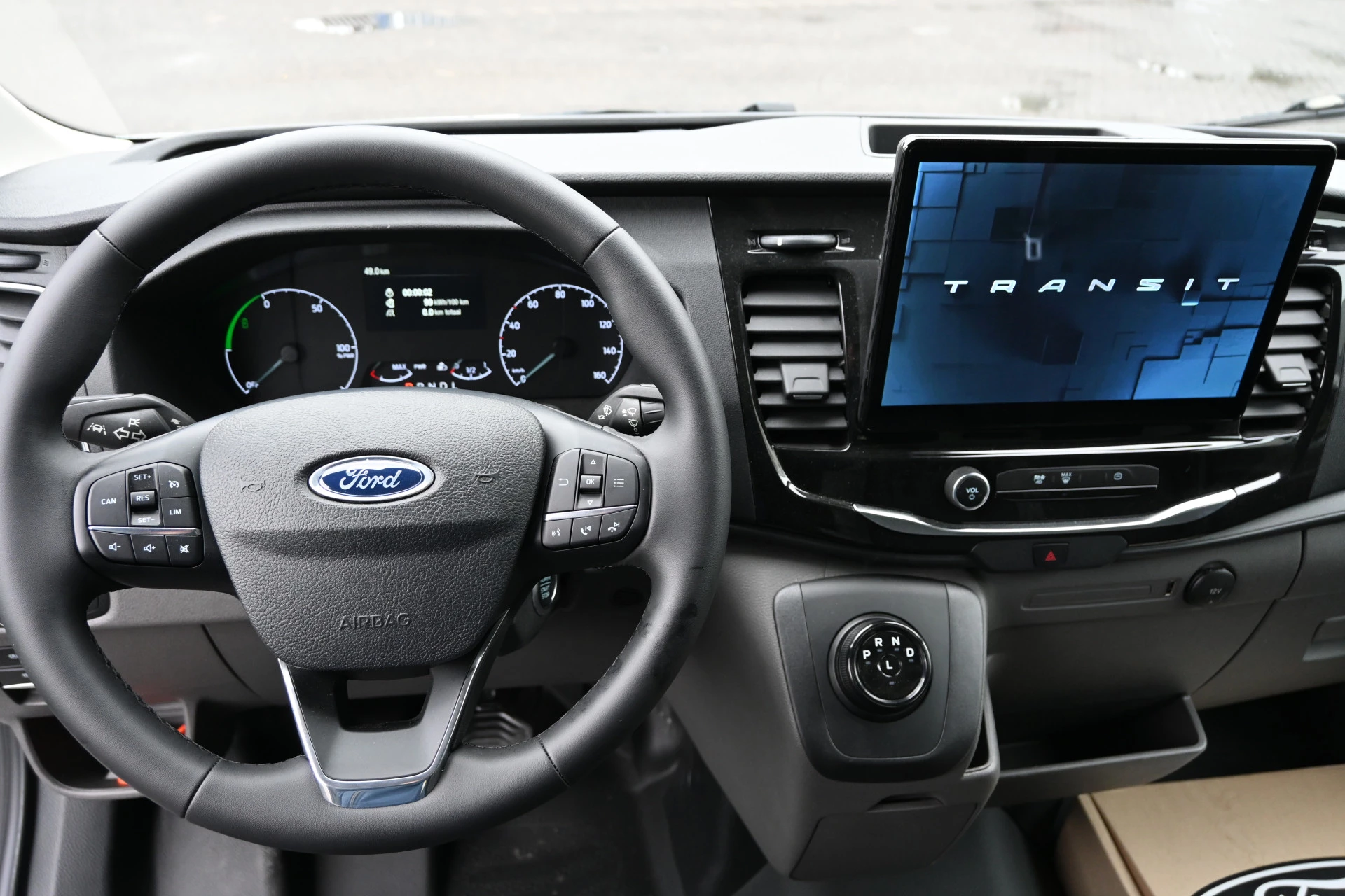 Ford E-Transit 2025 - 68kWh 390L Trend Bakwagen met Dhollandia laadklep obrázek 16
