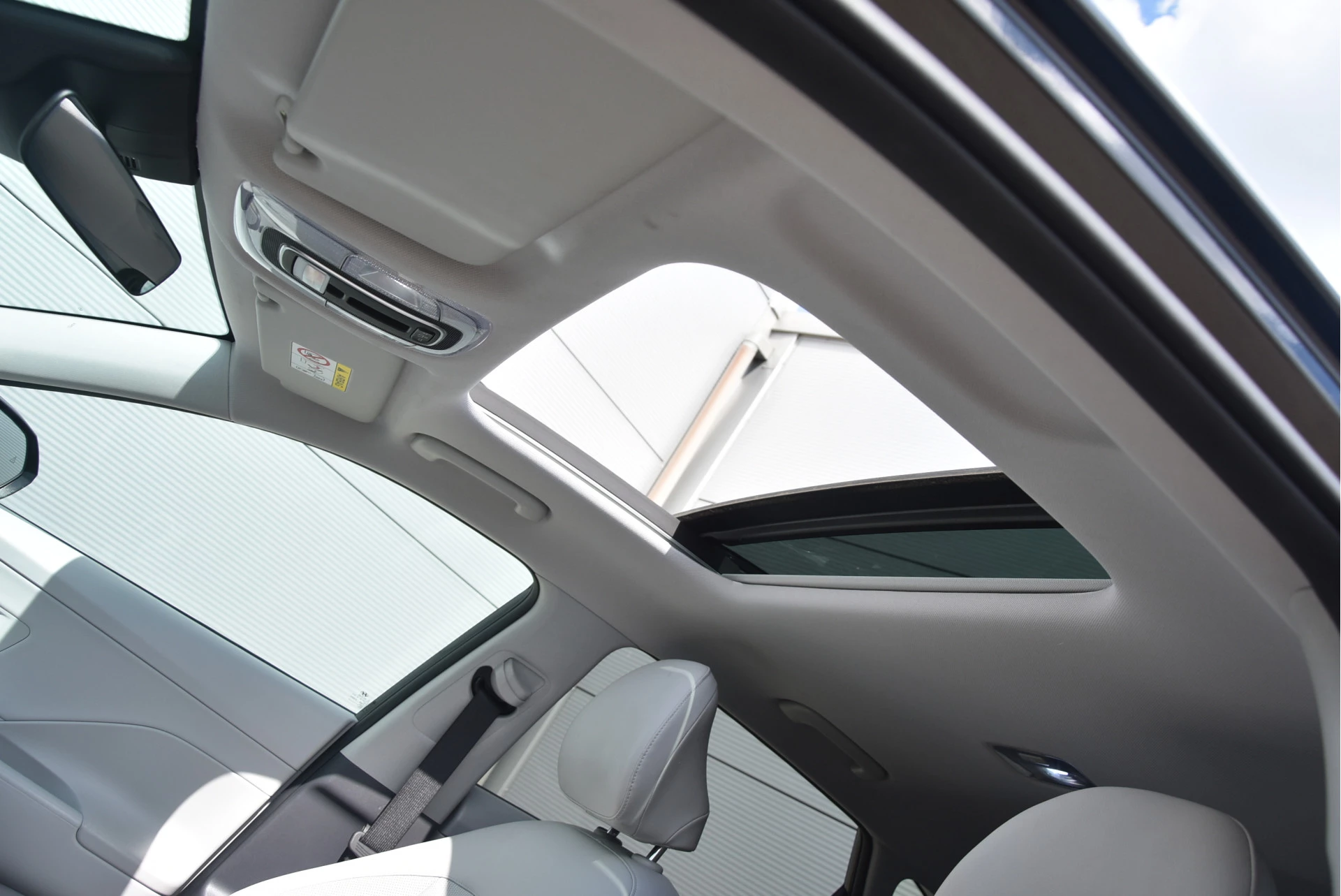 Hyundai Kona 2025 - 1.6 GDI HEV Premium Sky afbeelding 30