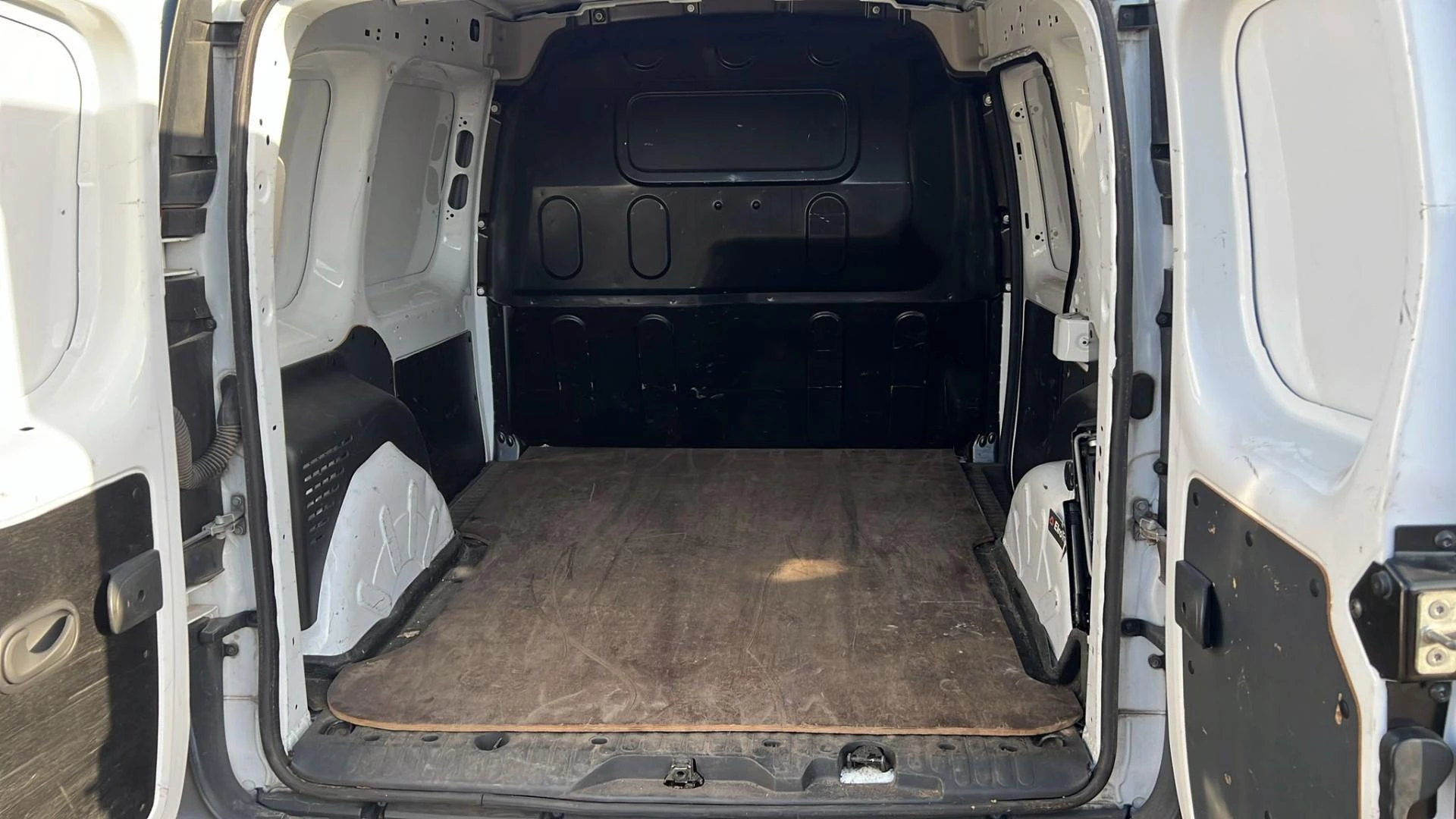 Renault Kangoo 2016 image 18