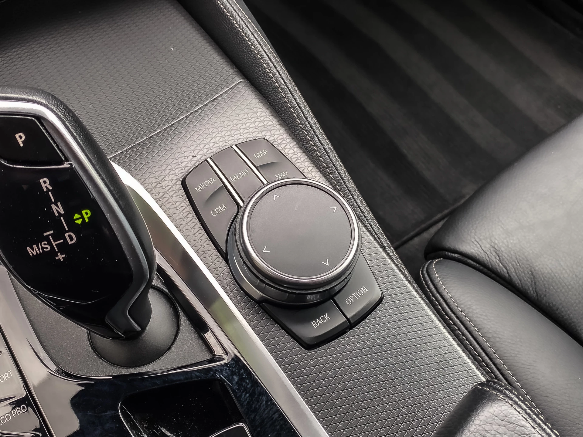 BMW 5 Series 2022 - Touring 520i 184PK Automaat M-Sport obrázek 65