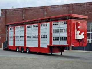 Finkl N/A 2008 - SAV35 - 3 deck Livestock - Water & Ventilation - Lifting Floors - Lifting roof image 1
