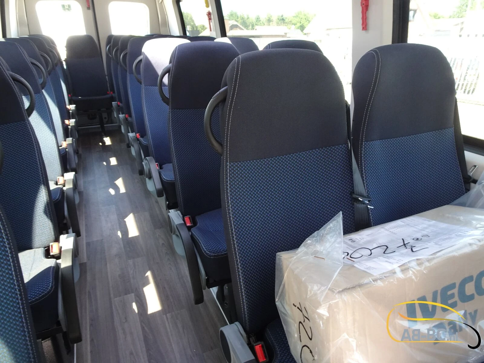 Iveco Daily - 65C18HA8 NEW Automatic 24 seats afbeelding 42