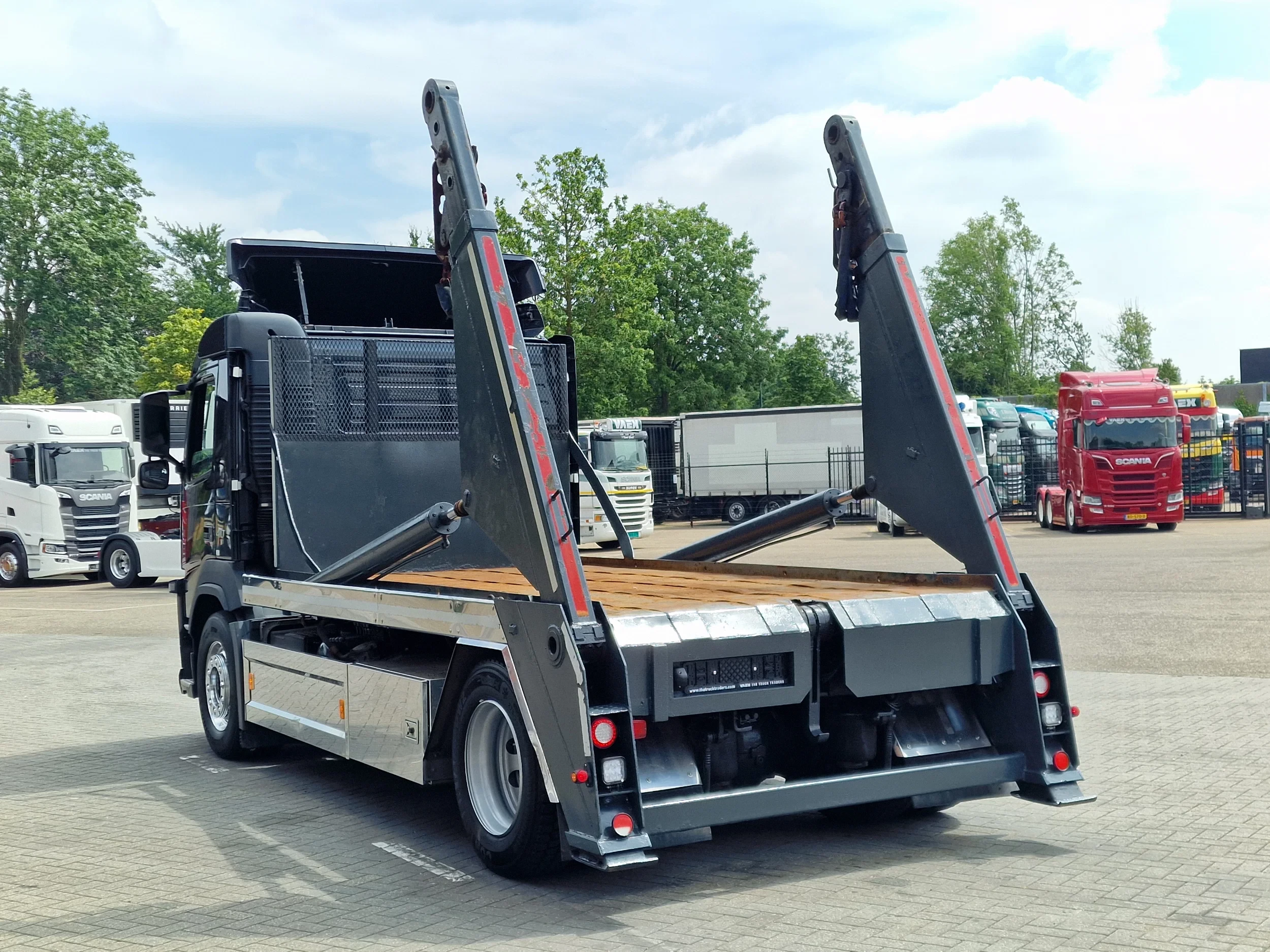 Volvo FM 420 2016 - 4x2 - Full air - WB 430 - Euro 5 - Skiploader afbeelding 4