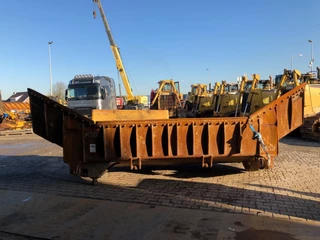Caterpillar D9U Blade 2020 - N/A obrazek 11