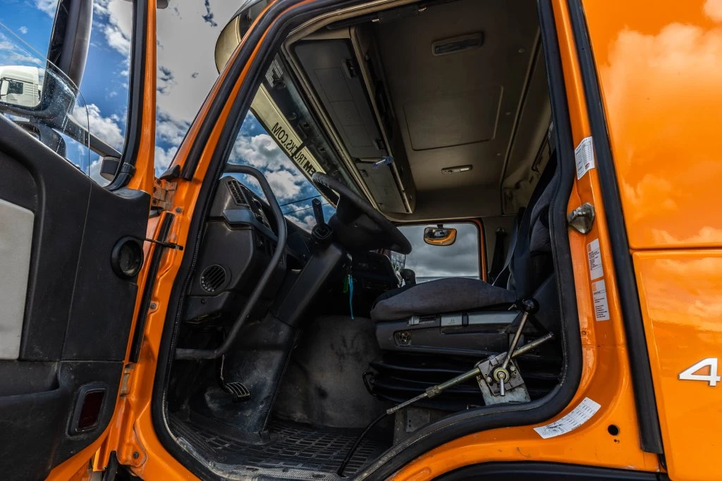 Volvo 2006 - FM 12.440 +MANUAL+ LIEBHERR 9M3 afbeelding 24