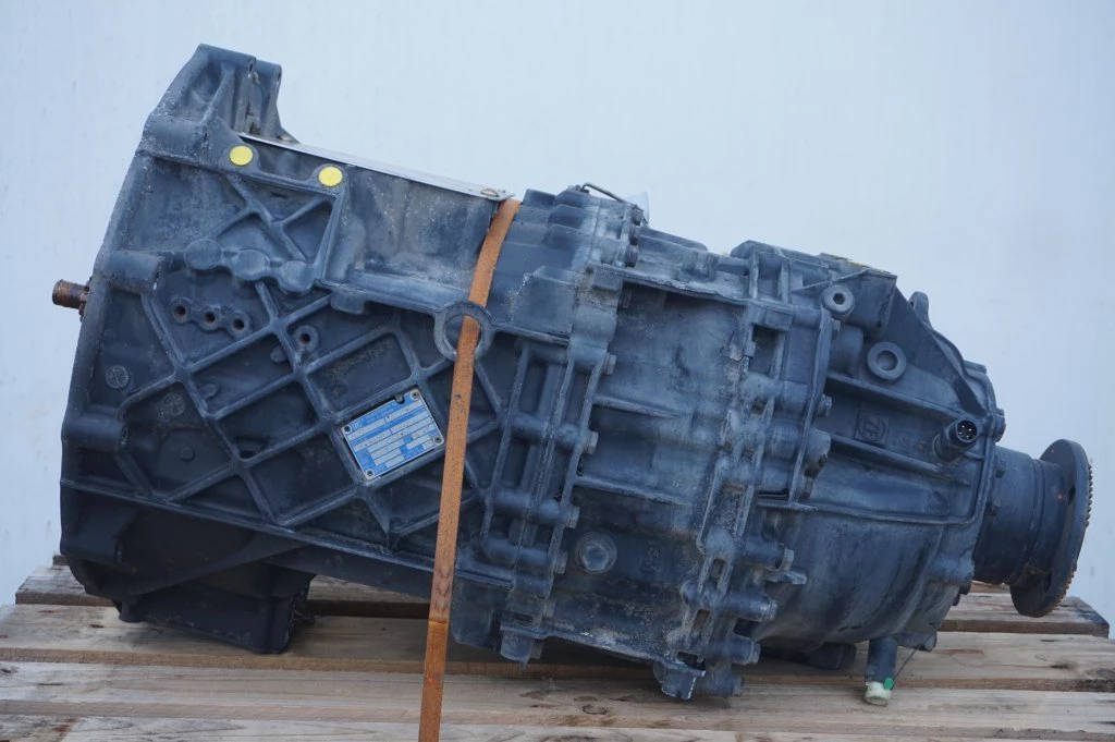 ZF 2009 - 12AS2130DD TGX Bild 1
