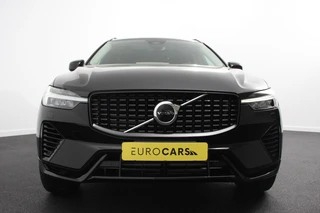 Volvo XC60 2023 - 2.0 T6 Plug-in hybrid AWD Plus Dark immagine 2 miniatura