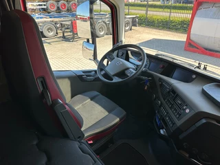Volvo FH 2019 - FH13-460 Globetrotter 4x2 ADR (EXII, EXIII, FL, AT) / EURO-6D / 476.678KM / VEB / NL-truck / ADR/APK: 11/2026 zdjecie 15