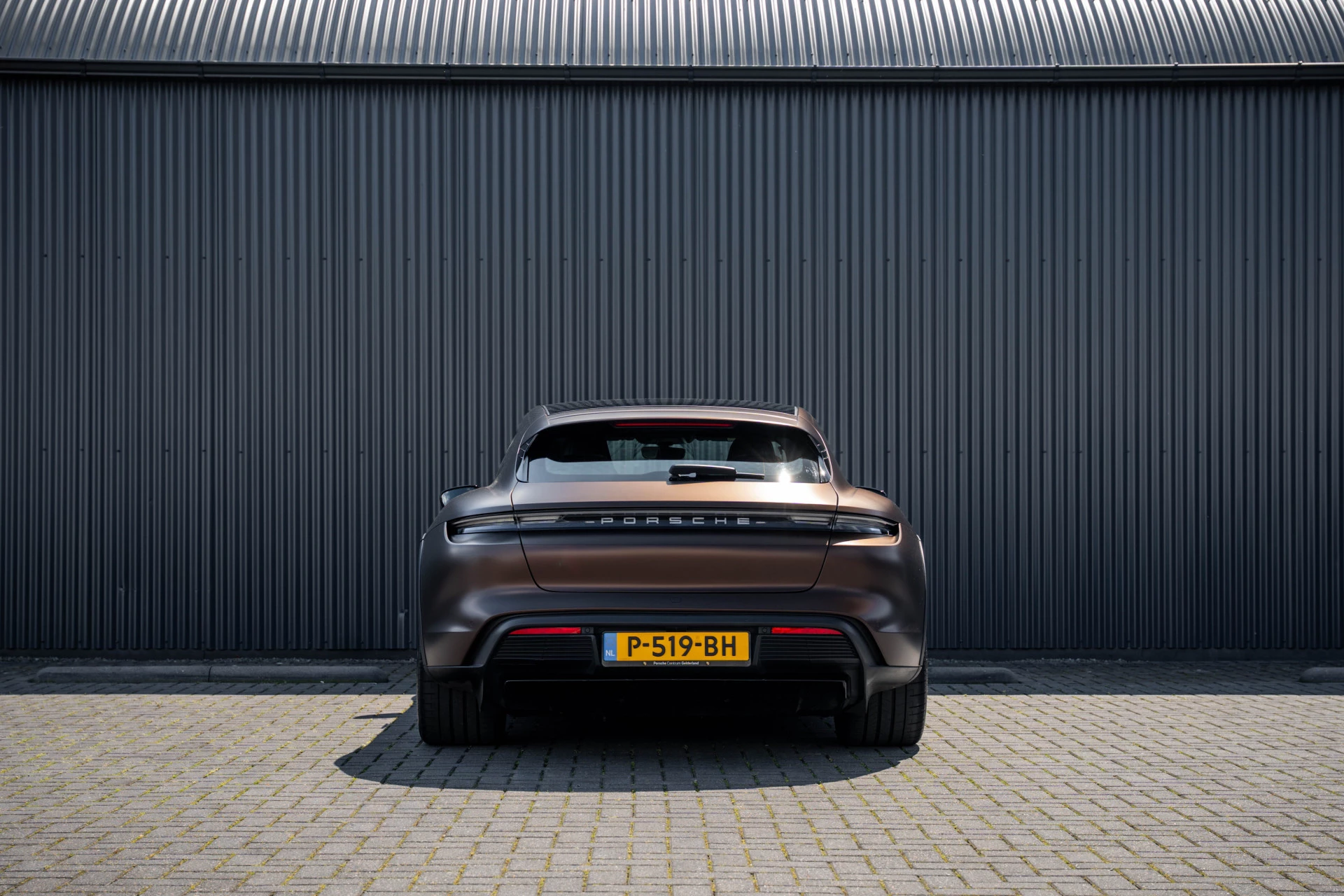 Porsche Taycan 2022 - Cross Turismo 4 | 93kWh | SOH 91% | Luchtvering | Panoramdak afbeelding 7