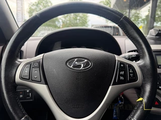 Hyundai i30 2011 - CW 1.4i i-Motion / apk 7-2027 obrazek 20