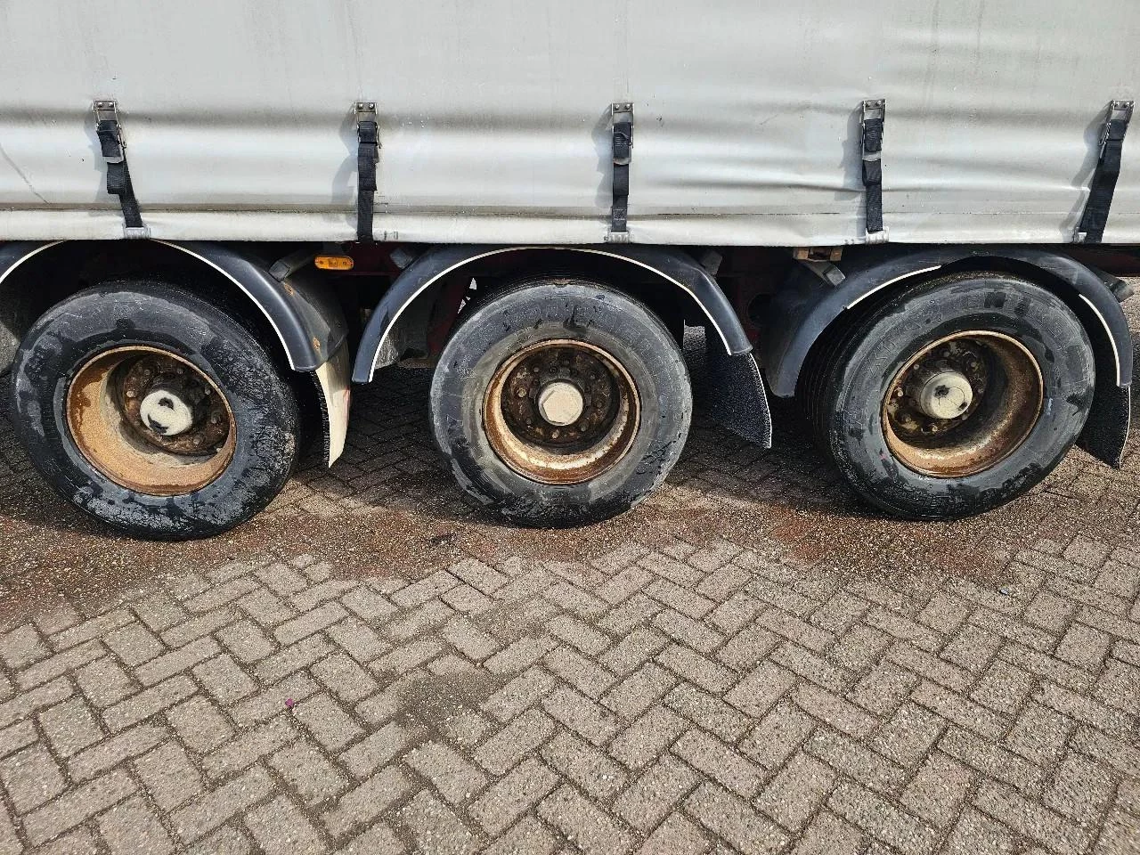 Trailer SMB - DISC 2003 Bild 17