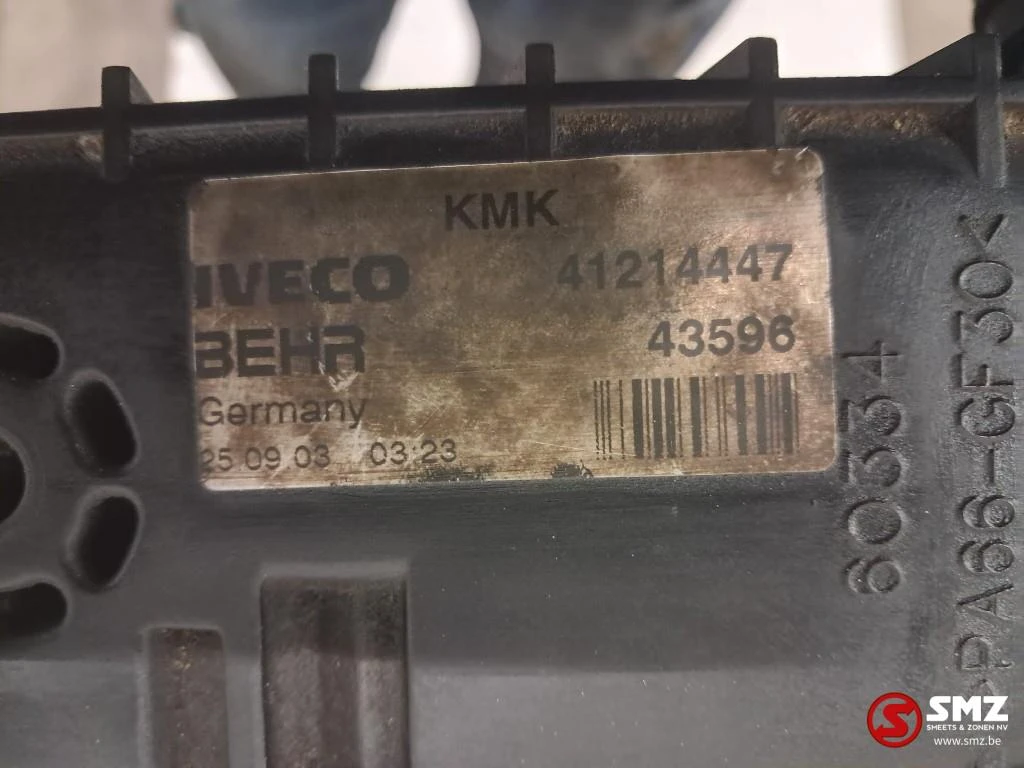 Iveco 2003 - Occ radiator Iveco afbeelding 7