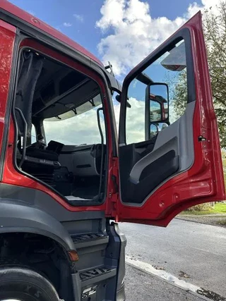 Mercedes-Benz N/A 2018 - 2532 LL 6x2 LANGES Fahrgestell Intarder Lenkachse imagem 27