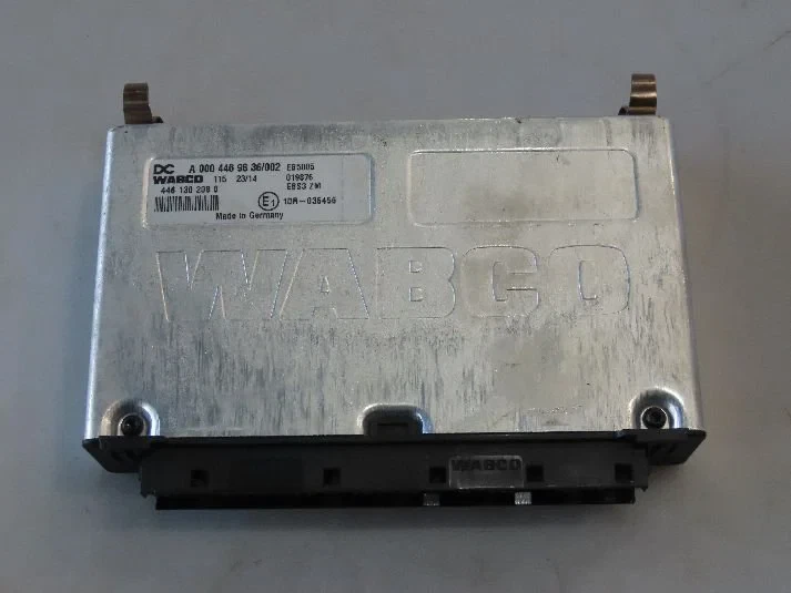 Mercedes-Benz 2015 - Electrical System EBS3 stuurkast MB MP4 imagen 1
