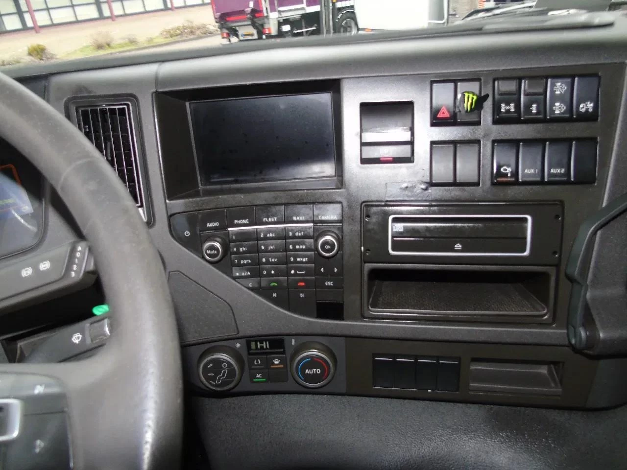 Volvo FMX 2017 image 39