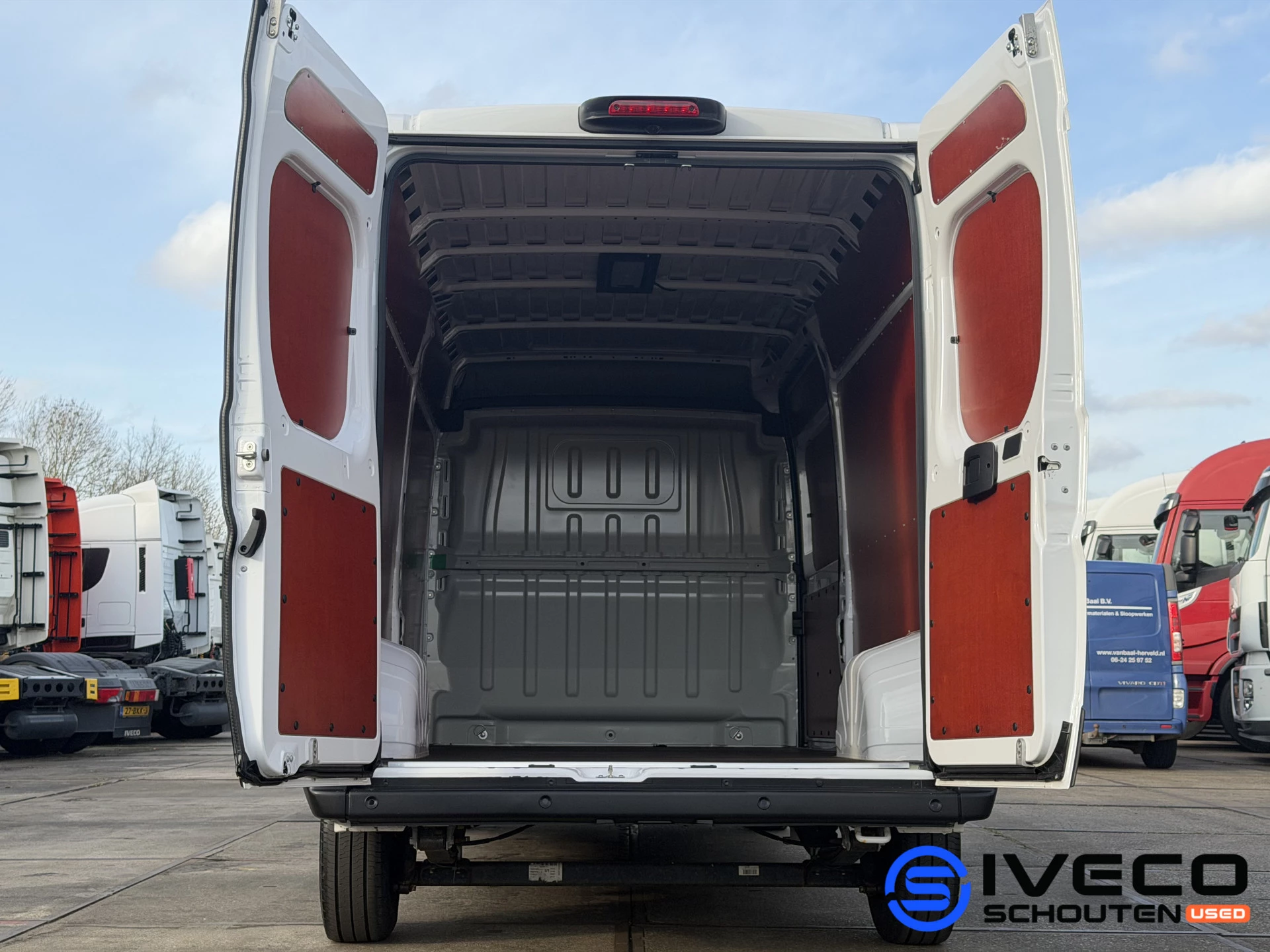 Fiat E-Ducato 2022 - 3.5T L3H2 47 kWh afbeelding 14