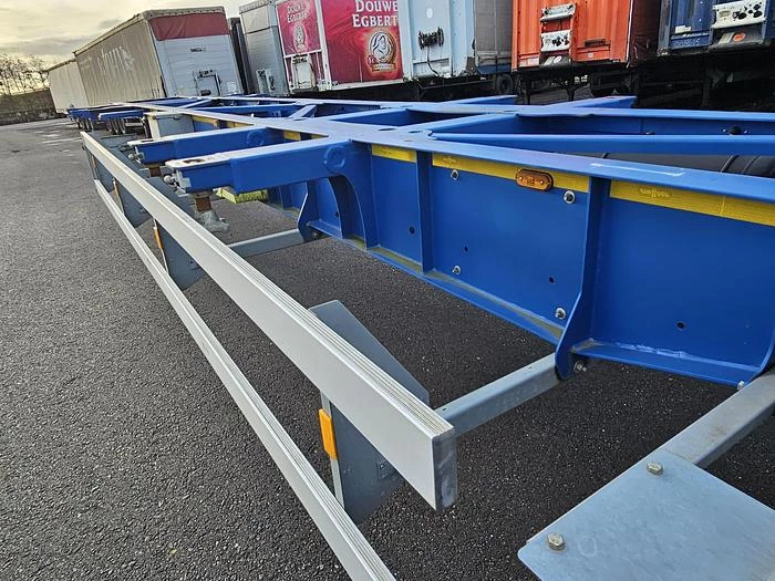 Van Hool A2C001 container CHASSIS -55 foot - 2 X 20 FOOT 45 ft 40 ft. -BPW DISC.-steering axle- 2 pieces -financiering mogelijk 2020 image 37