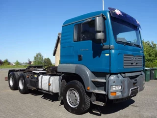 MAN TGA 2006 - 26.480 6X4 STEELSPRINGS,MANUAL GEARBOX,INTARDER te koop