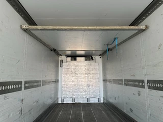 Schmitz Cargobull N/A 2016 - SKO 24/L CARRIER VECTOR 1950 MT D/E / DISCBRAKES / PALLETBOX / 265cm inside height image 8