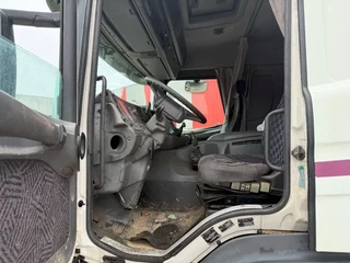 Scania 124-420 2002 - / ENGINE RUNNING / RETARDER / BIG AXLE / FULL-STEEL / ONLY: 540918 KM / OLD TACHO / AIRCO / MANUAL / EURO-3 / 2002 obrazek 16