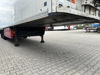 Schmitz Cargobull N/A 2017 - THERMOKING SLXi 300 D/E (only 5.512hrs) / 2x LIFTAXLE / PALLETBOX / NL-trailer / APK: 07-2026 obrazek 27
