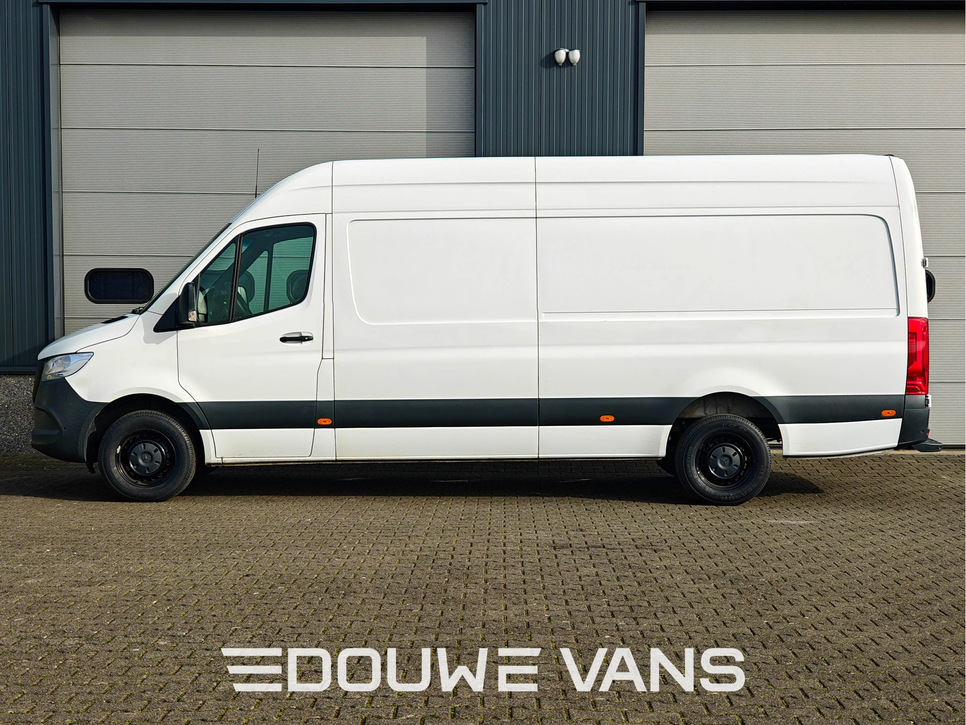 Mercedes-Benz Sprinter 2022 - L3 317 Airco Cruise Control DAB MBUX Navi afbeelding 2