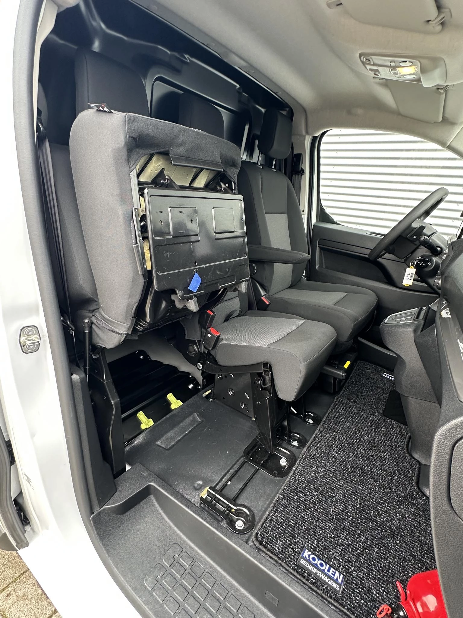 Peugeot Expert 2024 - 2.0 BlueHDi 145 PK L2 Automaat Nieuw model image 5