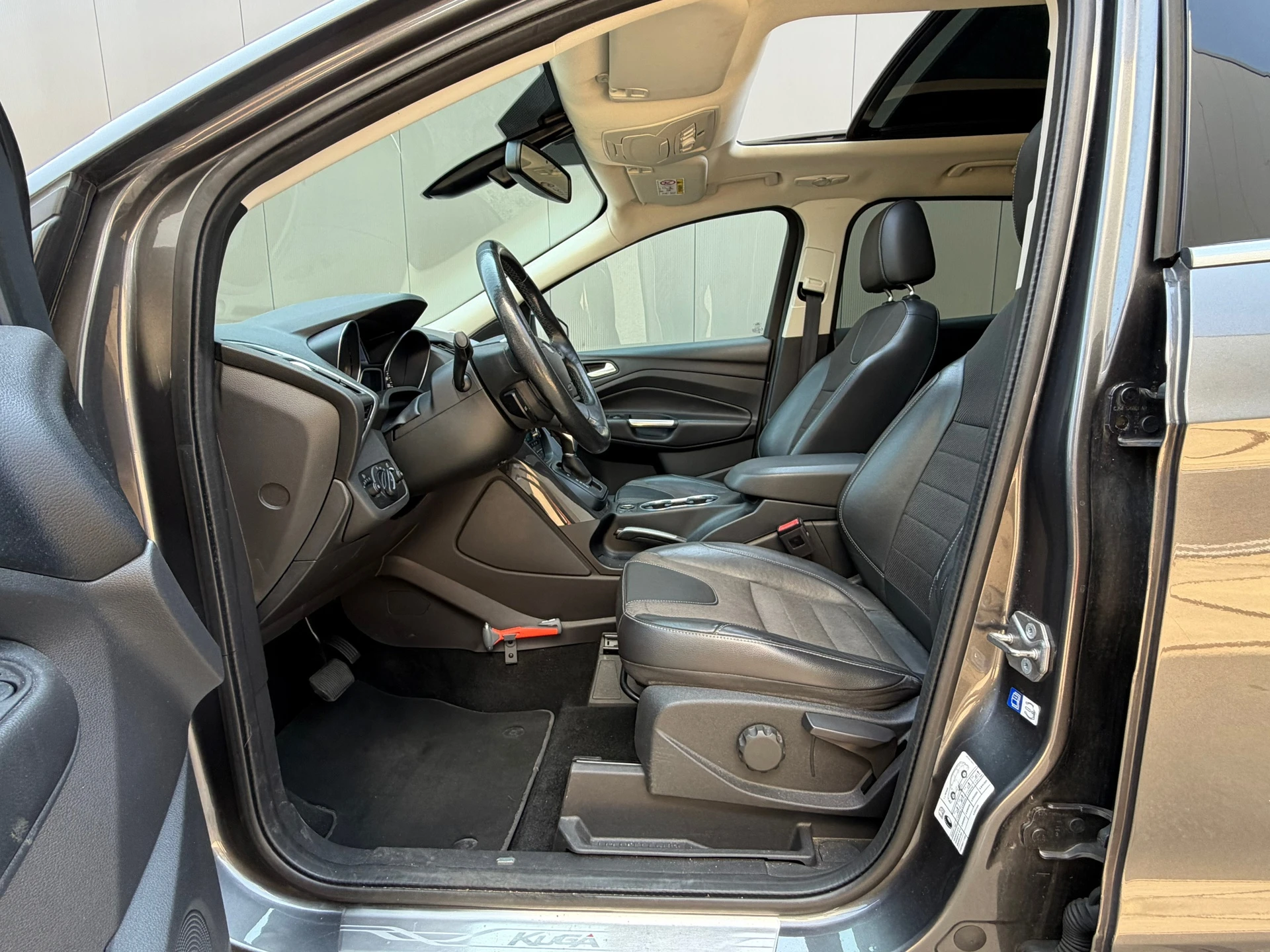 Ford Kuga 2015 - 1.5 Titanium Plus 4WD bj.2015 Autom|Pano|Navi|Trehaak. image 15