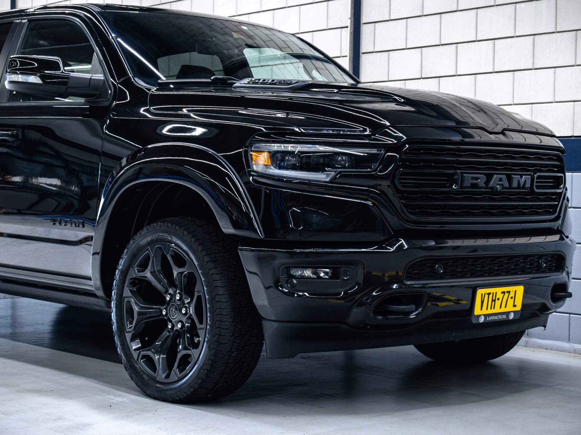 Dodge Ram 1500 2023 - 5.7 V8 4x4 Crew Cab Limited afbeelding 6