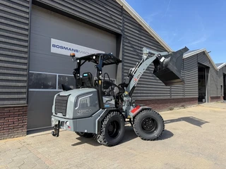 Giant G2700 X-TRA HD + minishovel NIEUW zeer compleet! €840 LEASE 2026 te koop