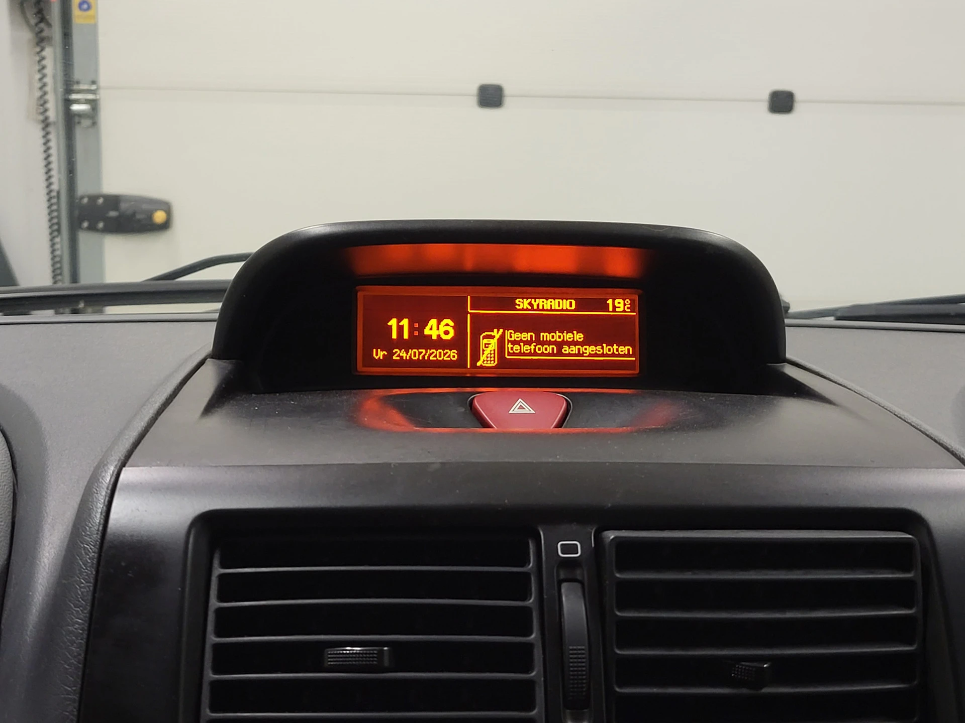 Peugeot Expert 2014 - 2.0HDI L2/H1 Trekhaak Apk tot 24-2-2027! afbeelding 11