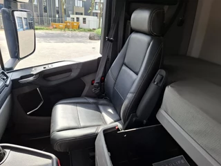 Scania R 2021 - NGS R650 V8 / 8X2 / RETARDER / TECHNICAL 80TON / 9TON FRONT AXLE / ONLY:687461 KM / LWDS / LEATHER / NAVI / FRIDGE / AUTOMATIC / EURO-6 / 2021 изображение 32