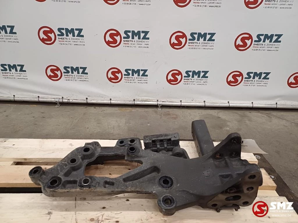Mercedes-Benz 2021 - Occ voorframe links Mercedes immagine 1