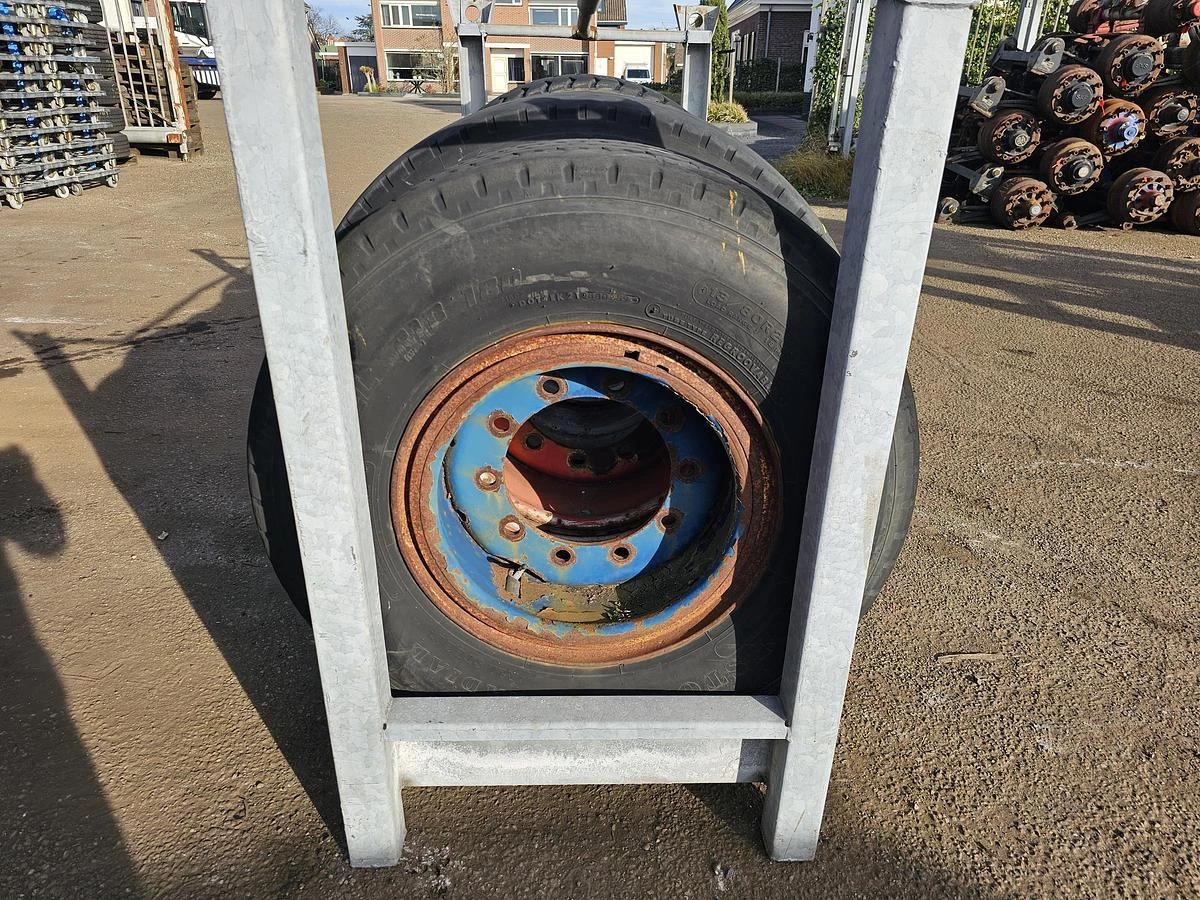 Several TRAILER TIRE 1980 afbeelding 3