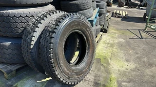 Diverse N/A 2009 - LINGLONG 10.00R20 LLA08 SET bild 1