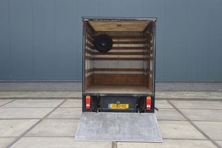 Nissan Cabstar 2003 - E 95.28-290 2.7TD Dhollandia Laadklep obrazek 3