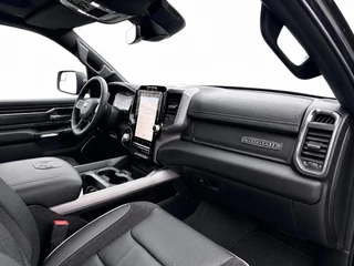 Dodge Ram 1500 2024 - 5.7 V8 4x4 Crew Cab Laramie BPM VRIJ! | Panorama| Incl Huifcontainer | Wide boddy| Trekhaak 13-polig| LPG | obrazek 13