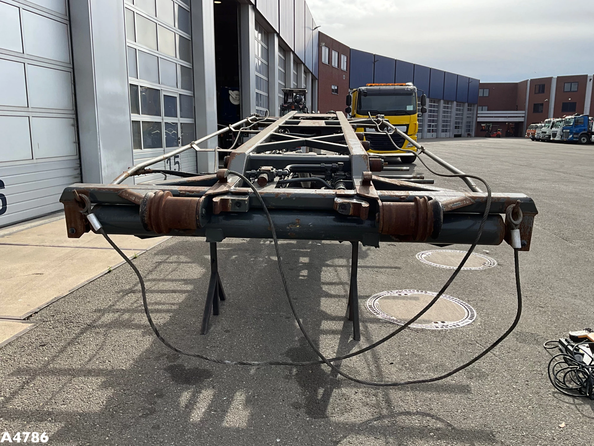 HMF 32 Ton 3-zijdig kabelsysteem 2014 afbeelding 7