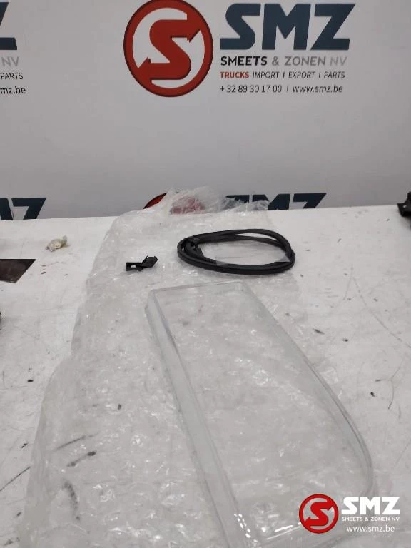 Mercedes-Benz - Koplamp rechts mercedes axor a0008264310 Bild 1