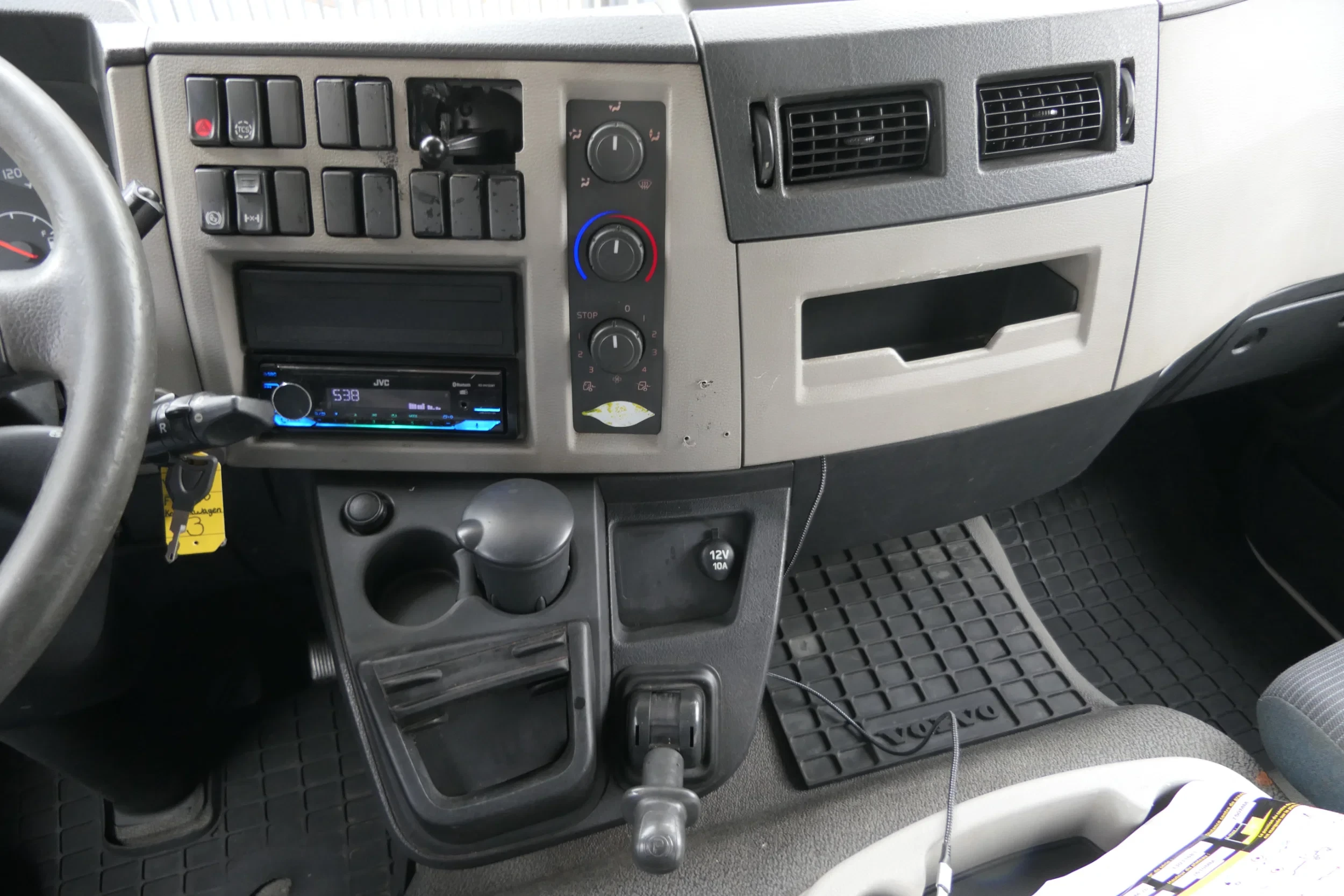 Volvo 240 2013 - FL | Carrier SUPRA 950Mt / Bi-temp | 3 Compartments | 575845Km | 2013 | 12Ton | 6 Cylinder | Dhollandia 1500Kg | Luxembourg Truck afbeelding 42