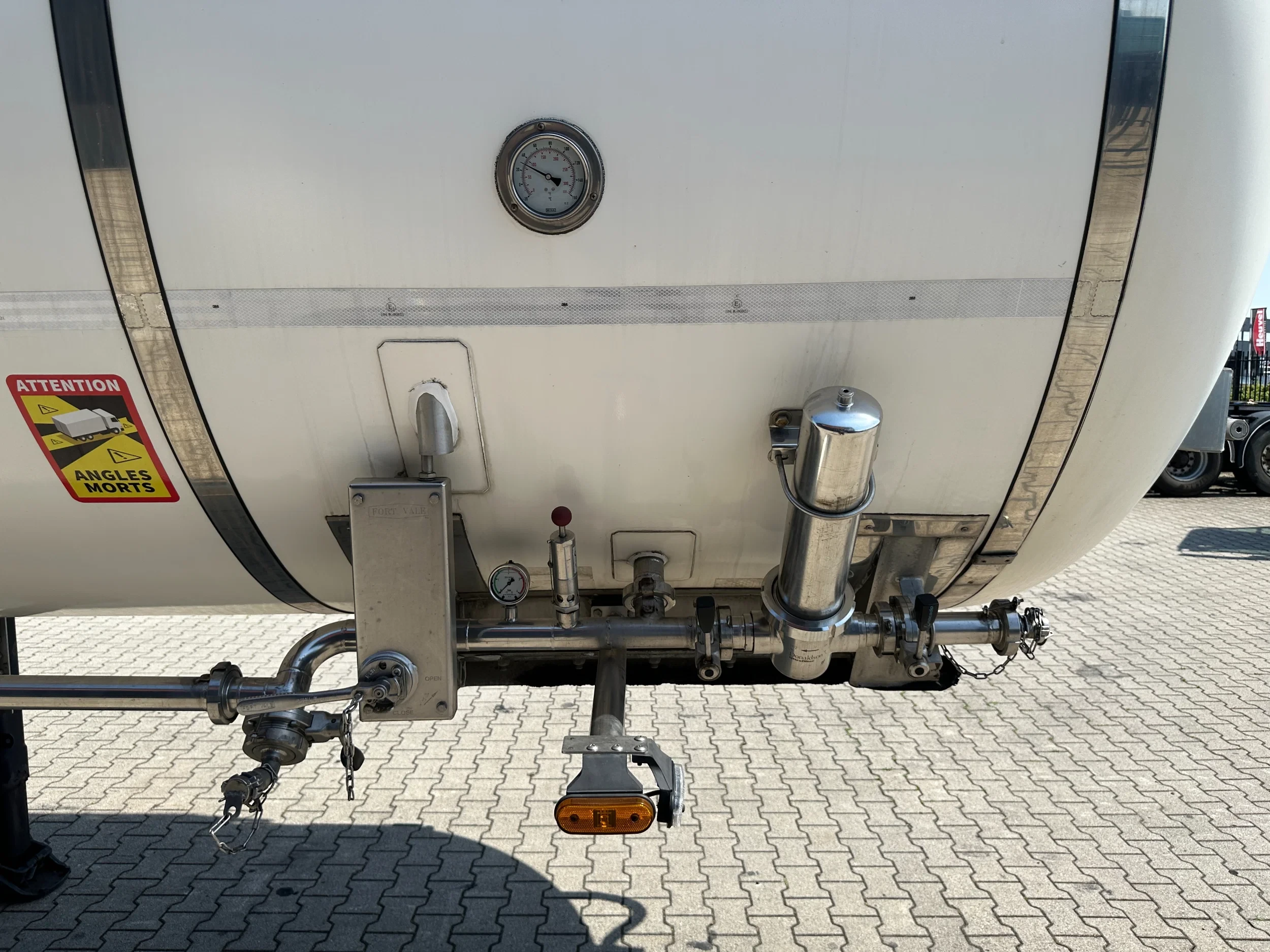 Van Hool 2014 - FOOD / LEBENSMITTEL / empty weight: 5.860kg / 29.500L / 1-comp.+ 1 baffel / discbrakes / NL / APK: 05/2027 afbeelding 22