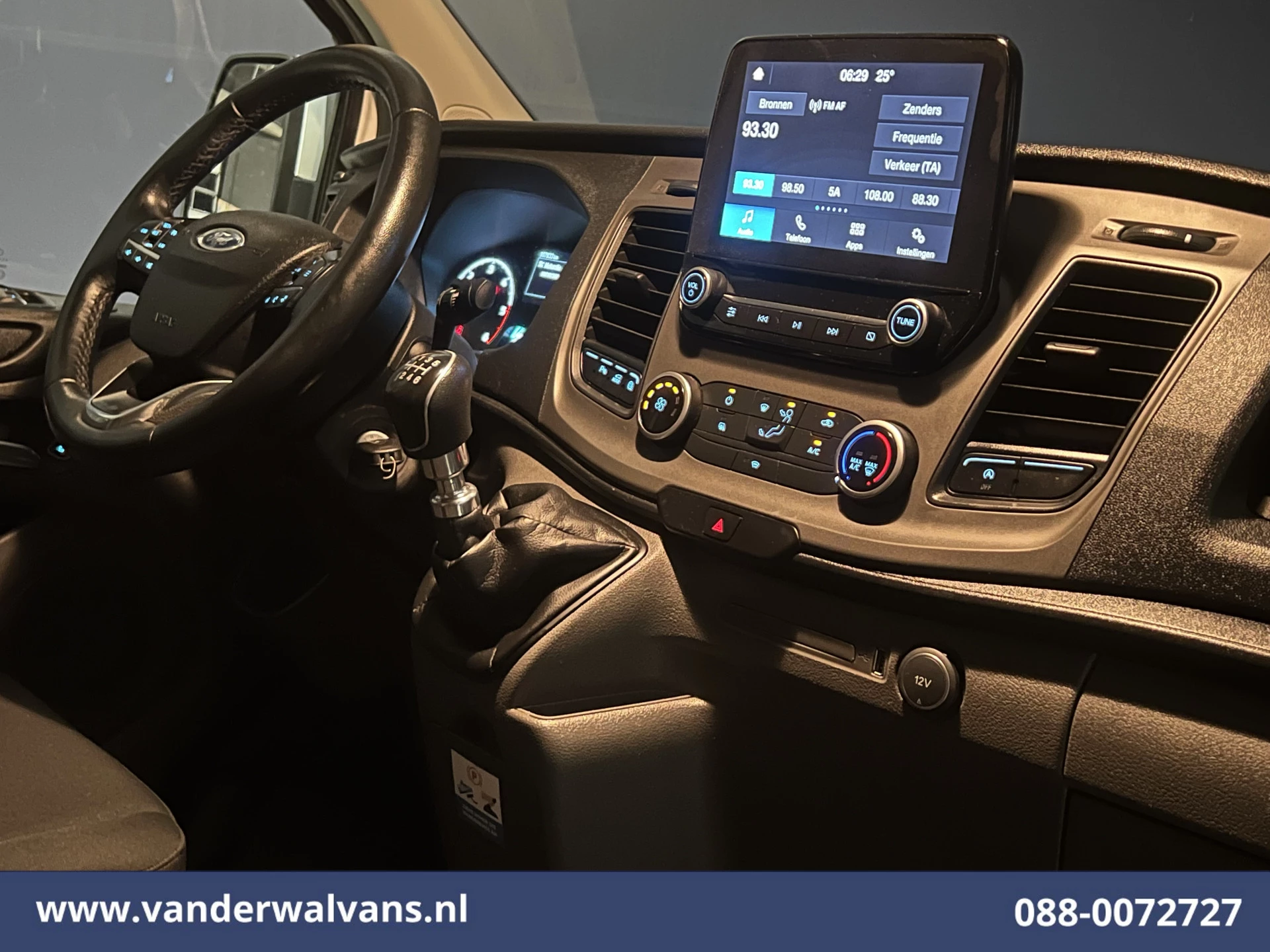 Ford Transit Custom 2021 - 2.0 TDCI L2H1 Euro6 Airco | Camera | 2800kg trekvermogen | Apple Carplay | Cruisecontrol | LED | Parkeersensoren obrázek 16